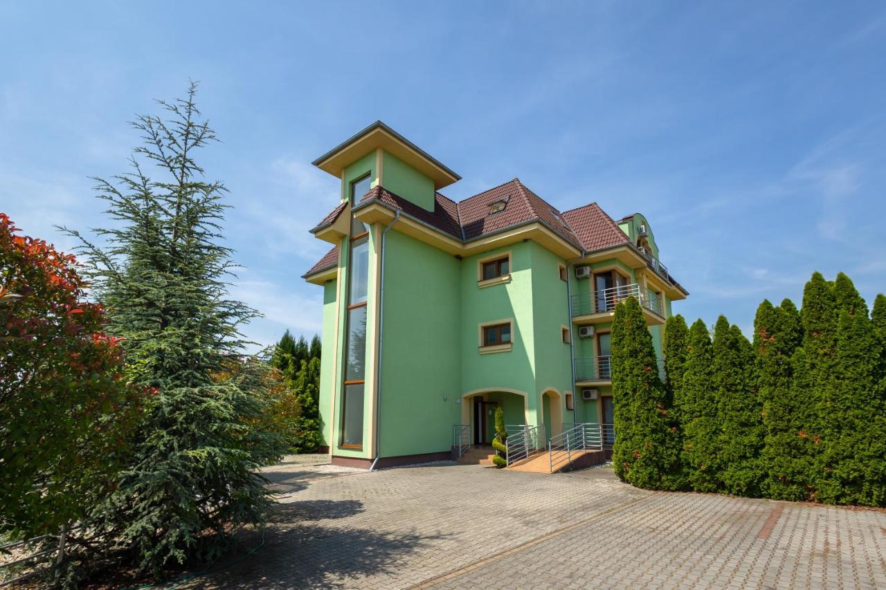 Pensionbb Вельки Медер Екстер'єр фото
